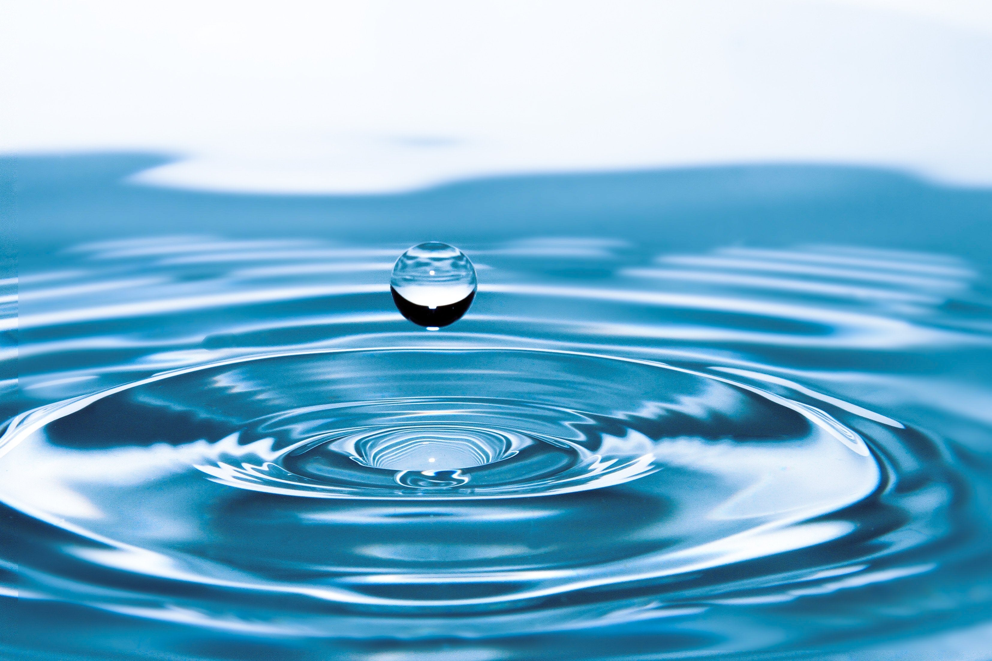 Hydrogen Water VS. Alkaline Water